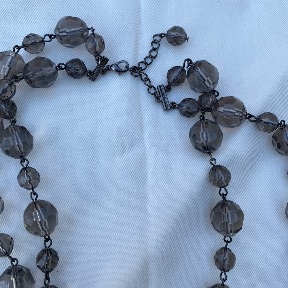 Set of Three Costume Jewelry Necklaces - Picture 12 of 12
